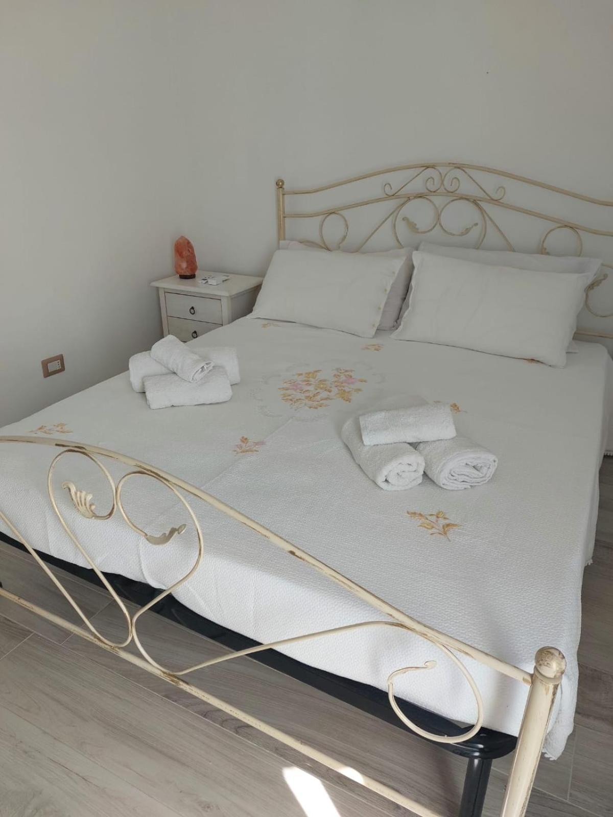 La Terrazza Di Rosalba Bed and Breakfast Monopoli Εξωτερικό φωτογραφία